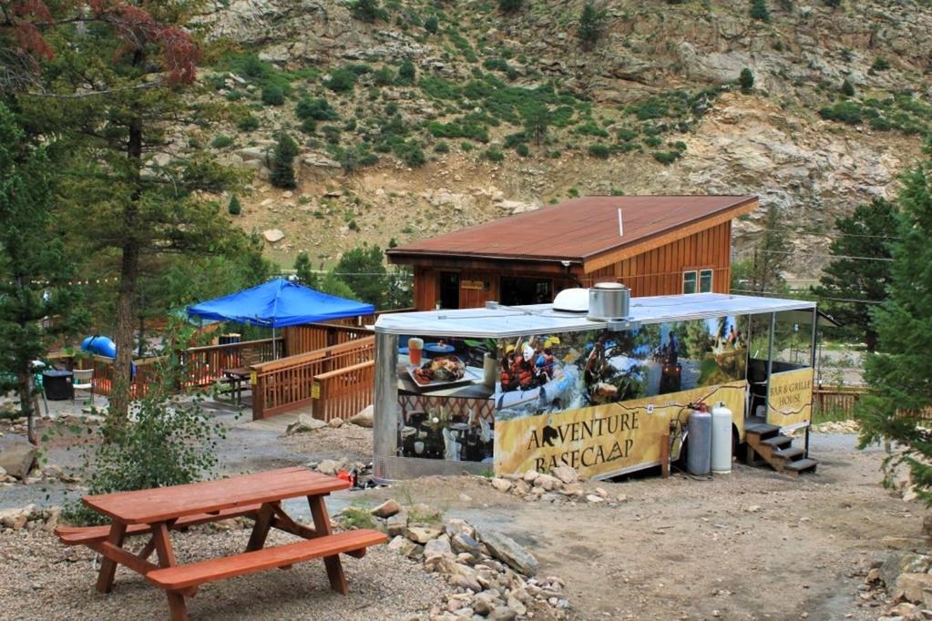 劳森冒险公园山林小屋 爱达荷斯普林斯 外观 照片